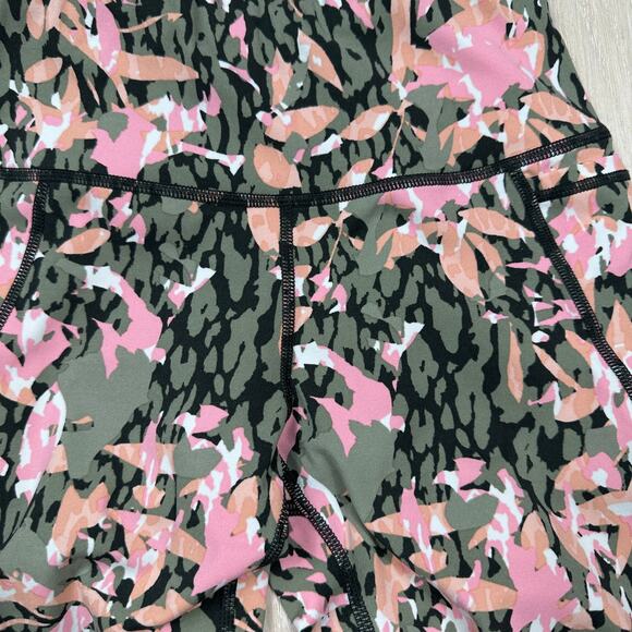 Sweaty Betty XXS Power 7/8 Leggings Camo Pink Olive Print Mid Rise Workout Pants - Picture 5 of 15